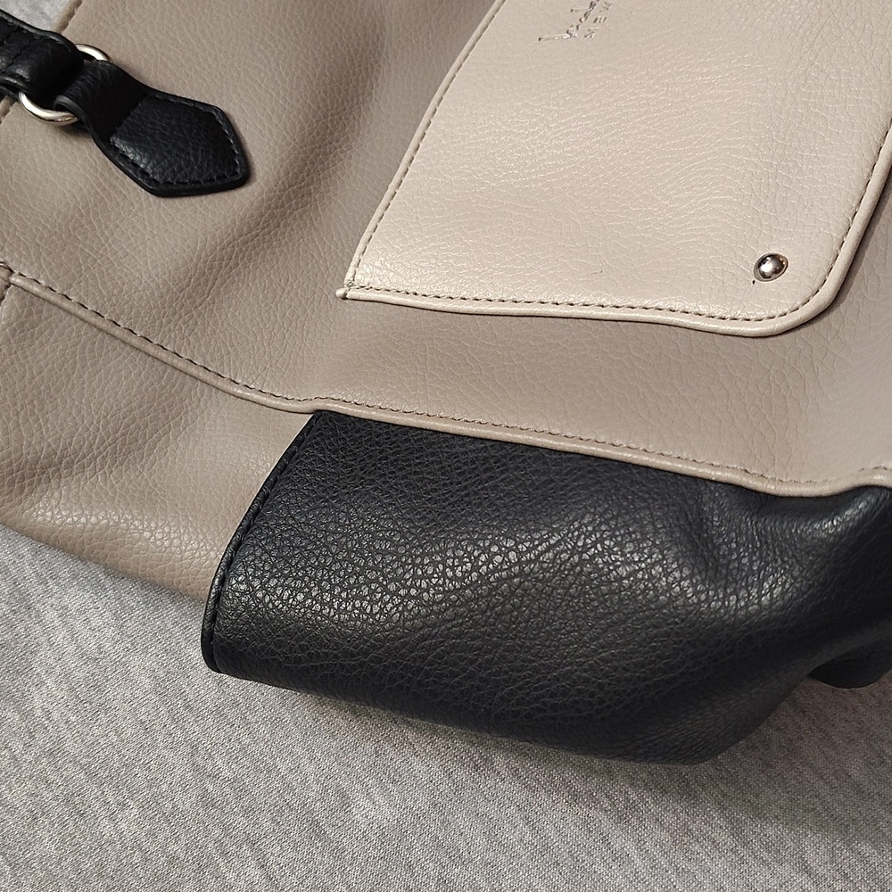 NICOLE MILLER NEW YORK - WOMENS HAND BAG- PURSE 👜👜👜 SHOULDER BAG - Picture 4 of 16